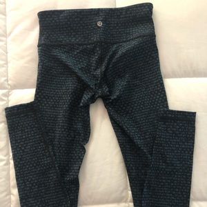 Blue/black Lululemon leggings